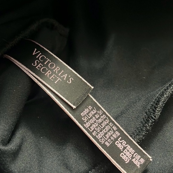 Victoria Secret twist front black sports bra L - Picture 4 of 8